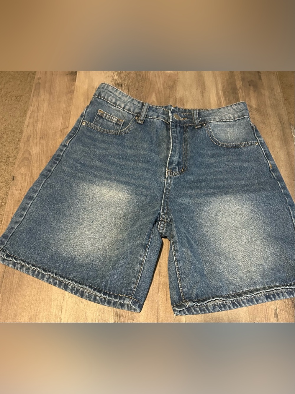 High-Rise Women's Denim Jean Shorts in Faded Blue